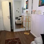 Montmartre studio cosy